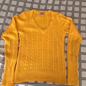 Arizona jeans yellow sweater